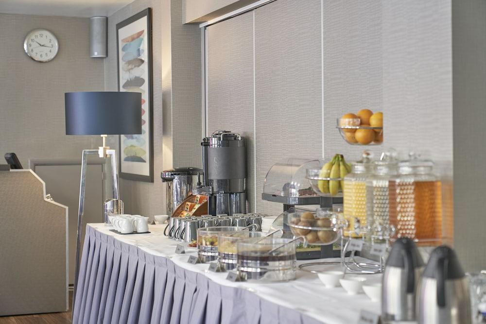 Antoinette Hotel Wimbledon Лондон Экстерьер фото